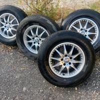 cerchi con gomme  per jeep cerokee