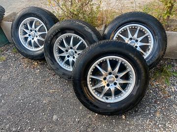 cerchi con gomme  per jeep cerokee