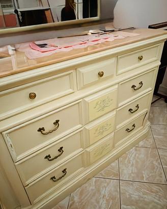 Mobile, lampadari e quadri vintage