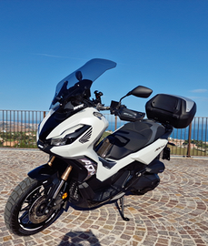 "BELLODAVVERO"Honda ADV 350 2000km