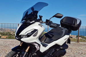 "BELLODAVVERO"Honda ADV 350 2000km