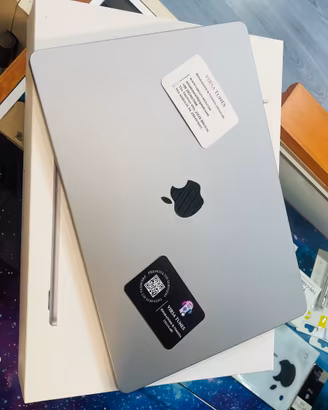 MacBook Air 15 2023 M2 8-256GB usato 