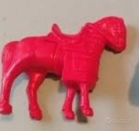 Cavallo rosso Kinder C.e.r.c.a.s.i.