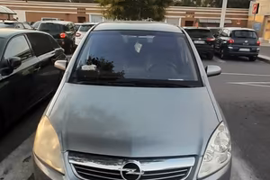  Opel Zafira anno 2008 