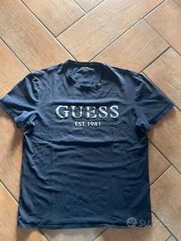 T shirt Guess