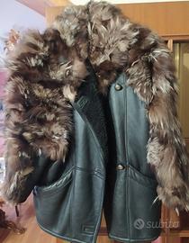 Montone  nero  Shearling con pelliccia di volpe.