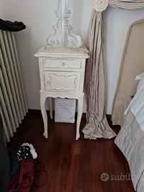 comodino francese shabby