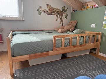 Letto in legno una piazza e mezza