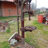 trapano a colonna antico