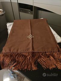 sciarpa in tessuto mai usata