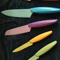 Set coltelli da cucina in acciaio colorato
