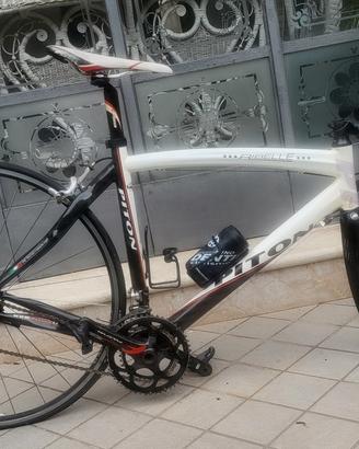 Bici da corsa Piton carbonio tutta Campagnolo 