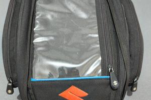 Zaino Suzuki, borse Givi e scarpe Alpinestar