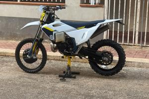 Husqvarna TE 300 2025
