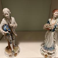 Due statue Capodimonte