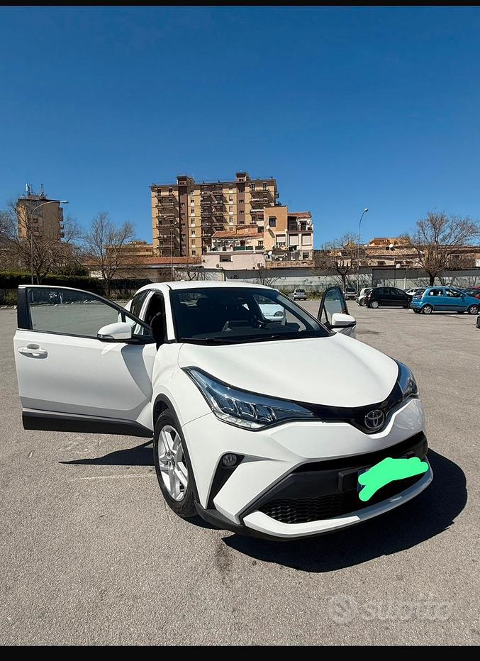 TOYOTA C-HR (2016-2023)