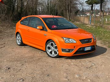 Ford Focus ST 2.5 225 cv