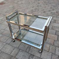 Carrello di acciaio e cristallo