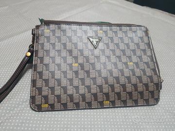 Guess Pochette Brown