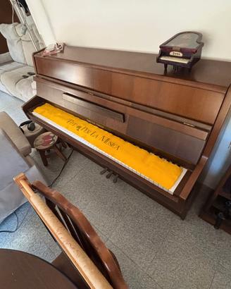 Pianoforte a muro