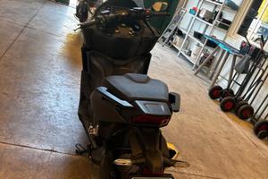 HONDA FORZA 750