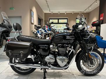 Triumph Bonneville T120 BLACK
