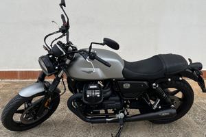Moto Guzzi V7 IV Stone 850 E5