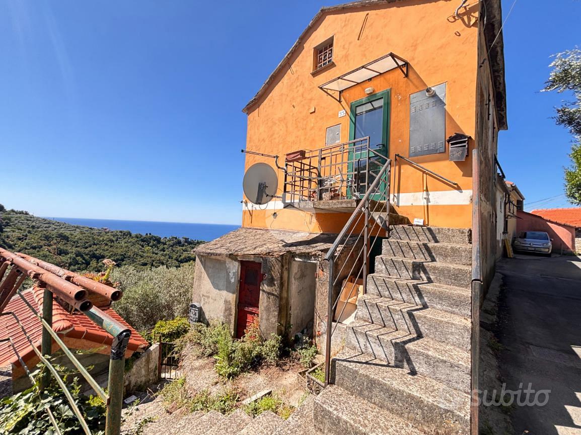 CASA INDIPENDENTE A GENOVA