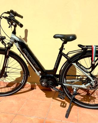 ARMONY GENOVA EXECUTIVE