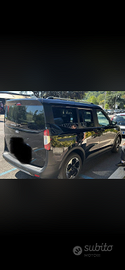 Ford tourneo courier