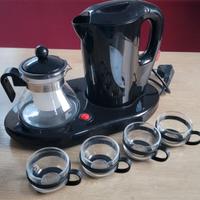Bollitore nuovo con 4 tazze e caraffa