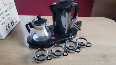 Bollitore nuovo con 4 tazze e caraffa