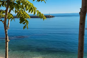 Miniappartamento affacciato sul mare