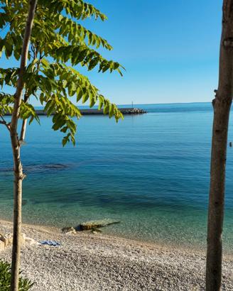 Miniappartamento affacciato sul mare