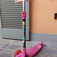 Monopattino 3 ruote rosa