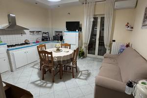 Quarto privato fitta 70 mq 40 mt da Cumana