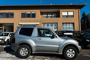 MITSUBISHI PAJERO 3.2 DI-D 160CV GLS MANUALE