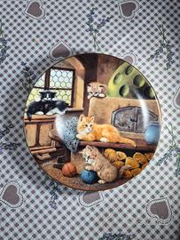 Piatto decorativo in porcellana con gattini