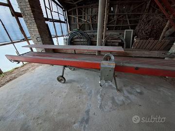 Cucitrice per tabacco