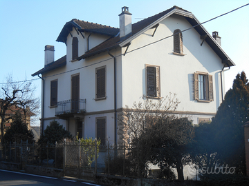 Villa a Bizzarone