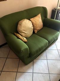 Divano a due sedute + poltrona