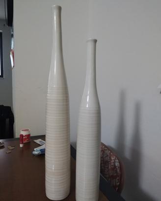 vaso in ceramica bianca 