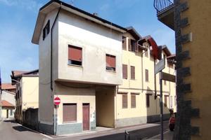 CASA DI CORTE A POGLIANO MILANESE