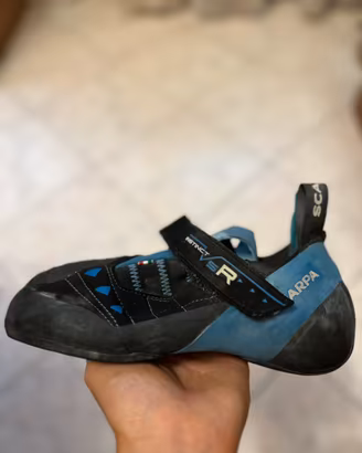 Scarpe arrampicata