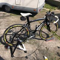 BICICLETTA IN CARBONIO