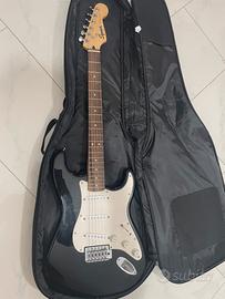 Squier stratocaster e accessori