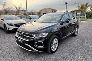 VOLKSWAGEN T-Roc 1.0 TSI Style NAVI LED IQ-LIGHT R
