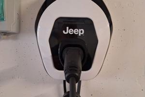 Easy Wallbox colonnina per Jeep elettriche
