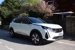 PEUGEOT 3008 PLUG-IN HYBRID 225 CV ALLURE PACK