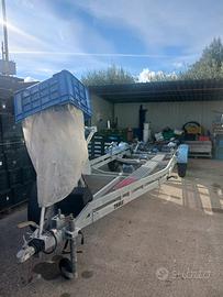 Carrello Thule doppio asse con verricello elettric